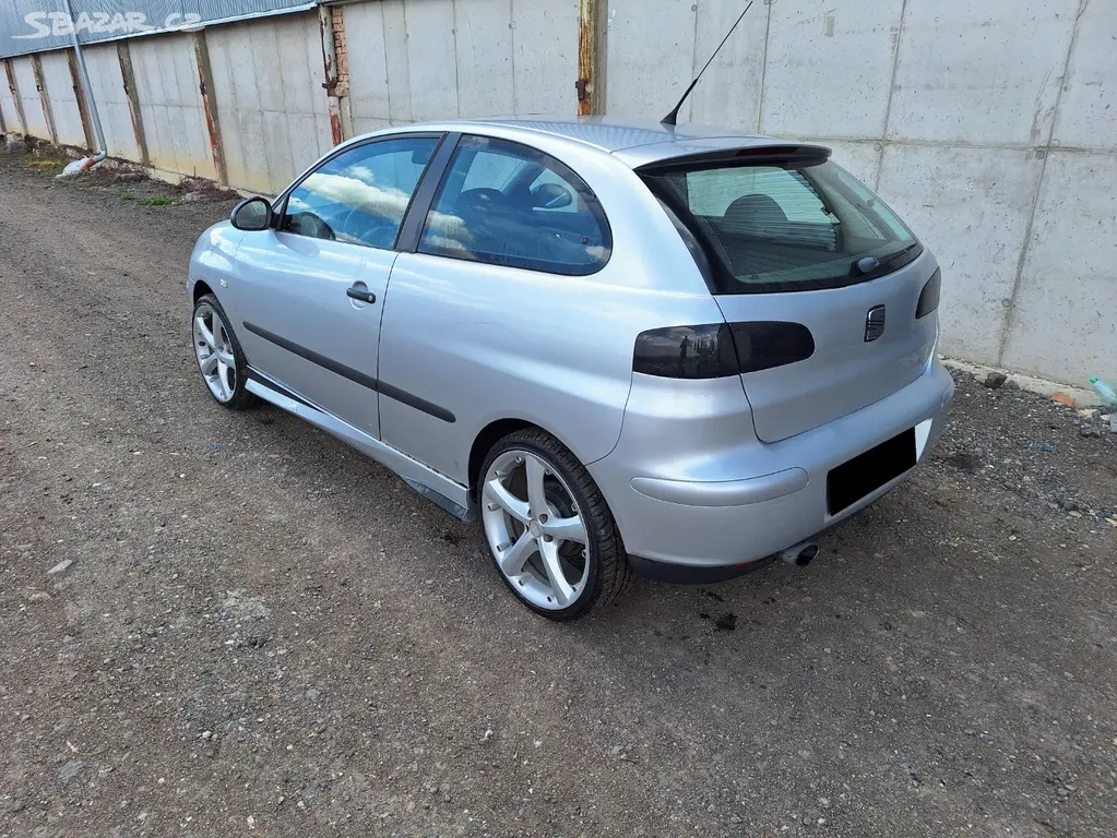 Seat Ibiza 1.2 51kw - fotka 3