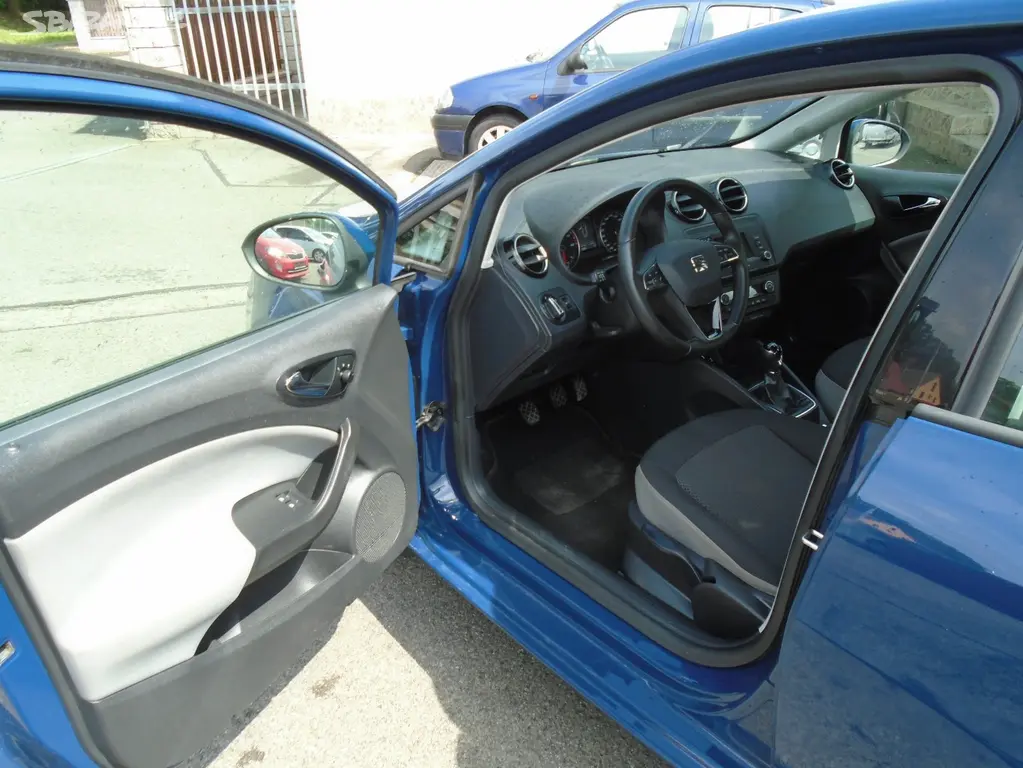 SEAT IBIZA 1.2 TSI KLIMA SERV.KNIHA - fotka 5