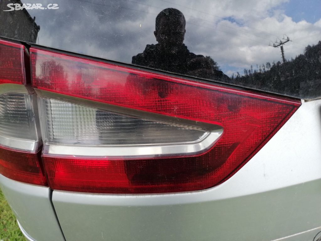 Levé zadní světlo Ford Galaxy III