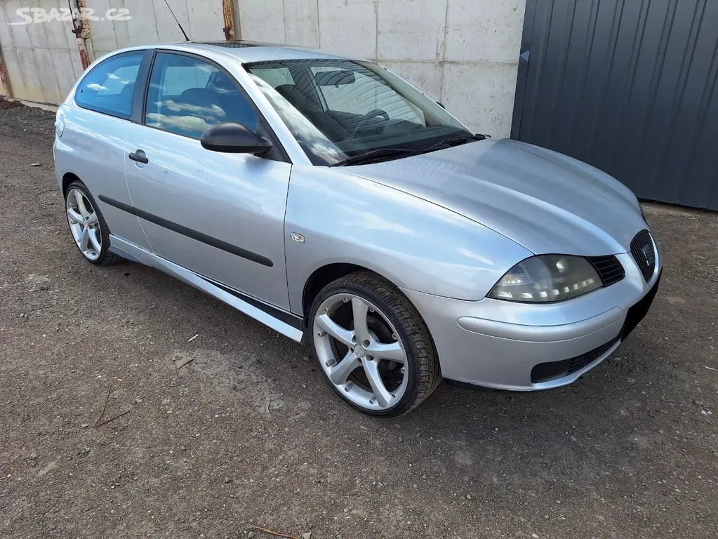 Seat Ibiza 1.2 51kw - fotka 6