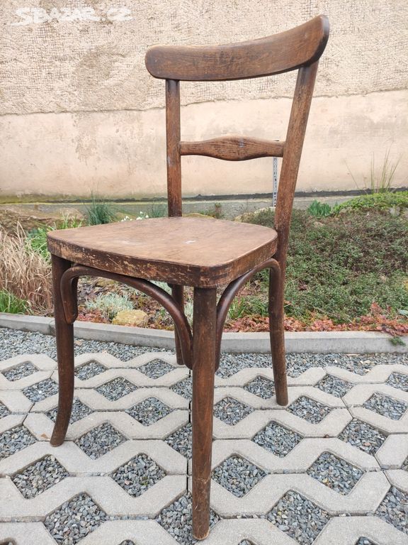 Starožitné dřevěné židle Thonet - 2 ks