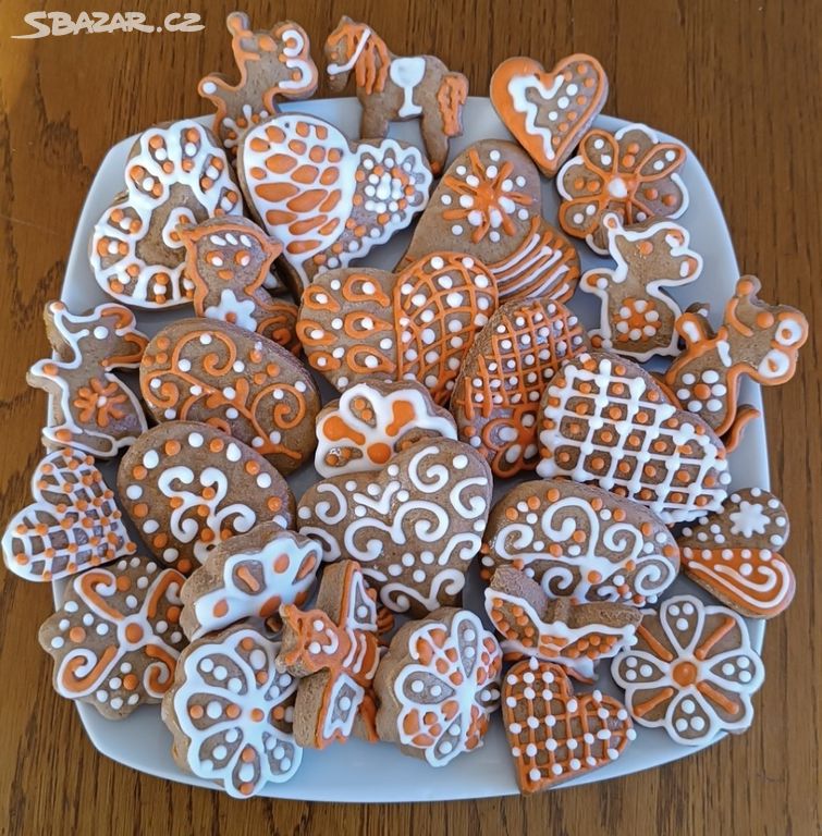 Velikonoční dekor. perníčky oranžovo-bílé, 500 g