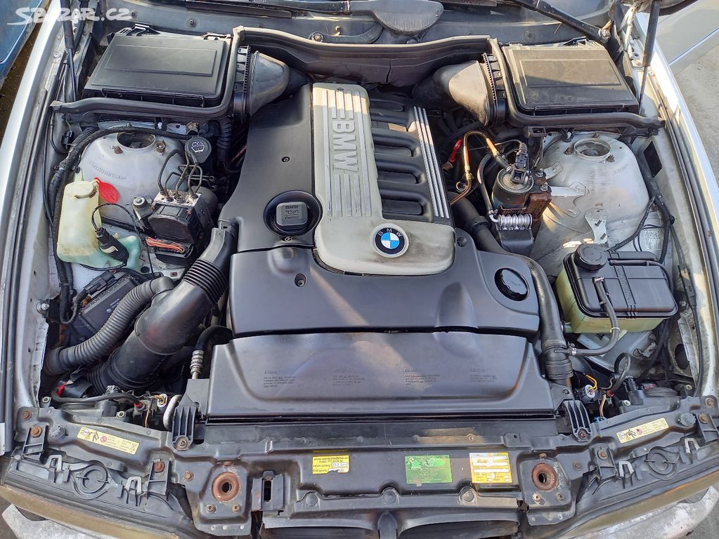 Motor 256D1 525D 120kW z BMW 5 E39  r.2001
