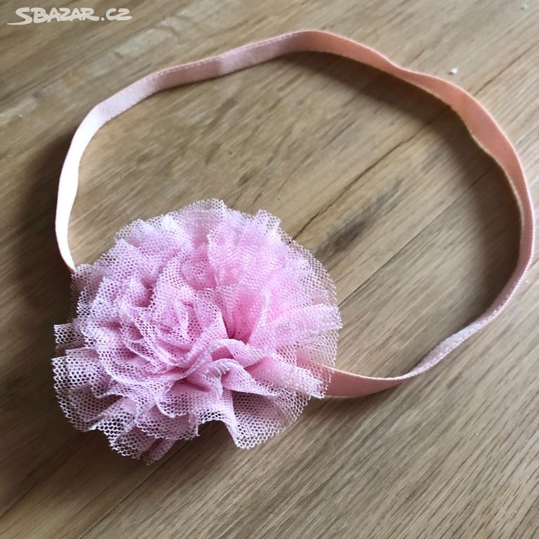 Růžová čelenka na miminko s tylovou květinou
