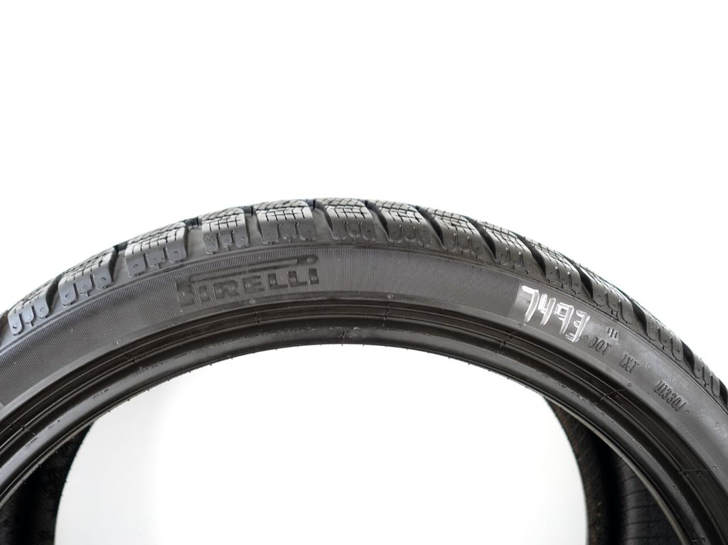 Zimní pneu 245/35/19 Pirelli 4ks P7493