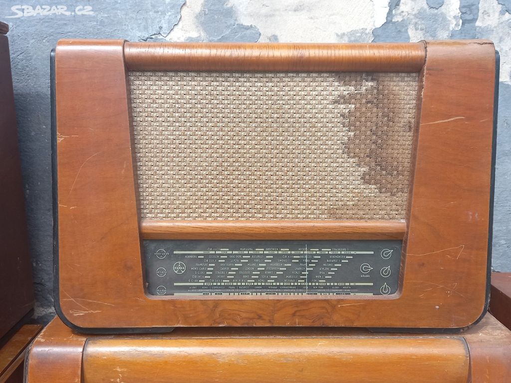 Staré rádio TESLA 506A Arie