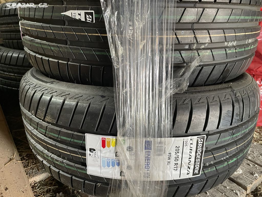 Prodám 4 ks nové letní pneu 205/50 R17