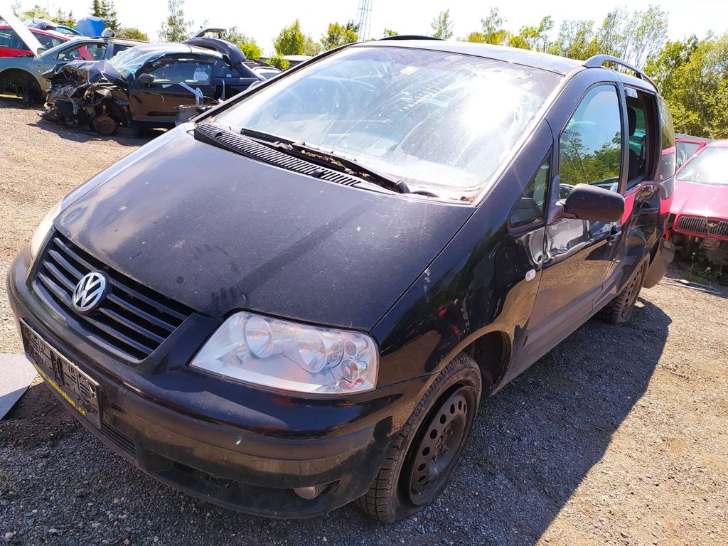 VW Sharan 2.0i r.v. 2001 ATM 85kw (3770)