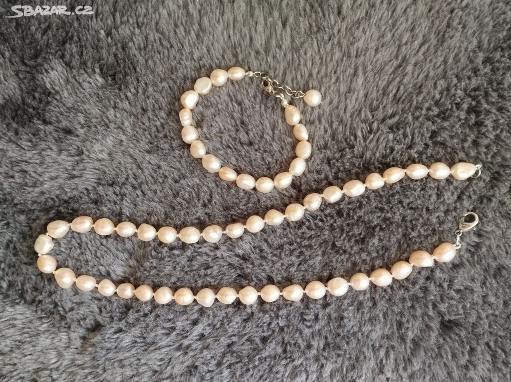 Perlový náhrdelník a náramek