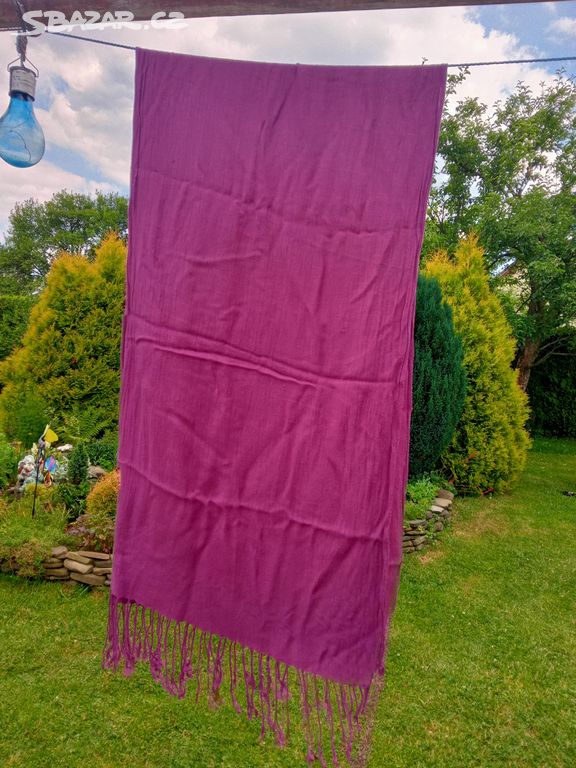 Velká fialová šála s třásněmi 170 cm x 55 cm