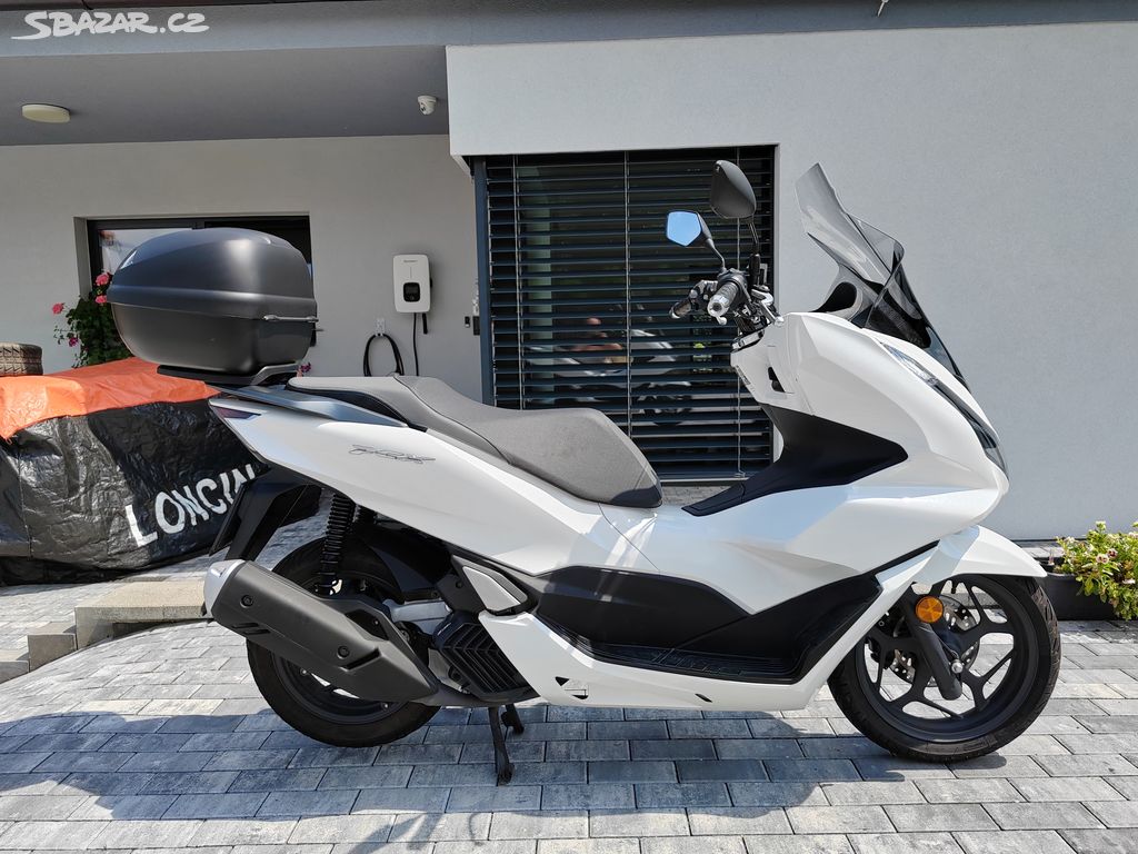 Honda Pcx 125 r.v.2022,ČR