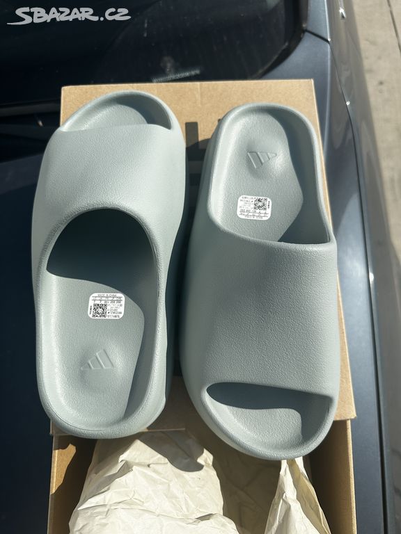 Pantofle yeezy slide salt