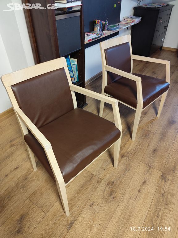 Robustní židle s područkami - 2 ks