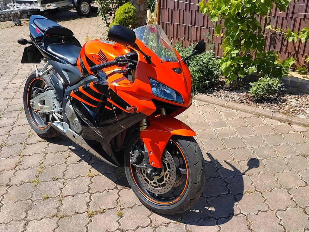 Hondu CBR 600RR r.v. 2006