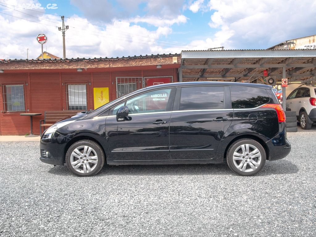 Peugeot 5008 ČR 1.6i 115KW 7sed - ROZVODY!