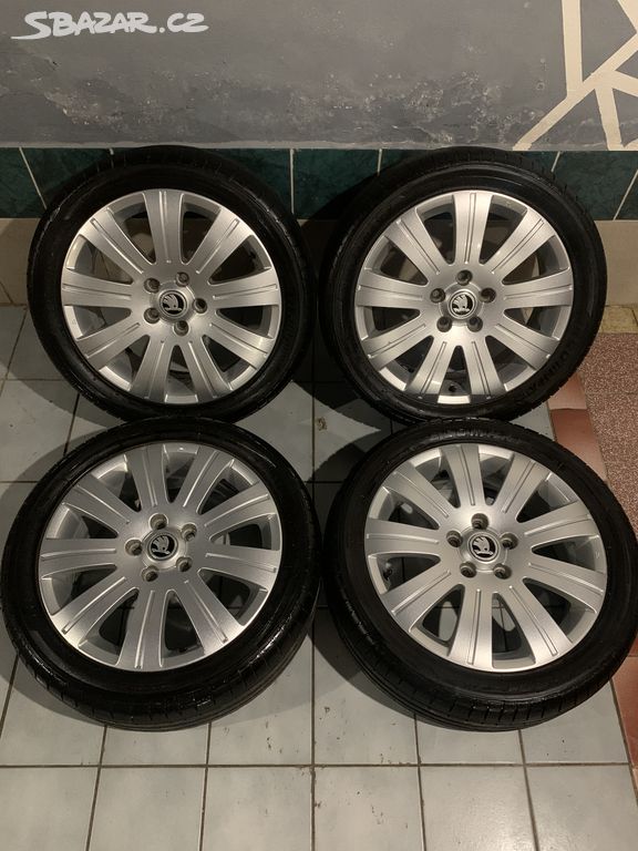 Alu kola Škoda R17 5X112 LETNÍ PNEU 225/45 R17