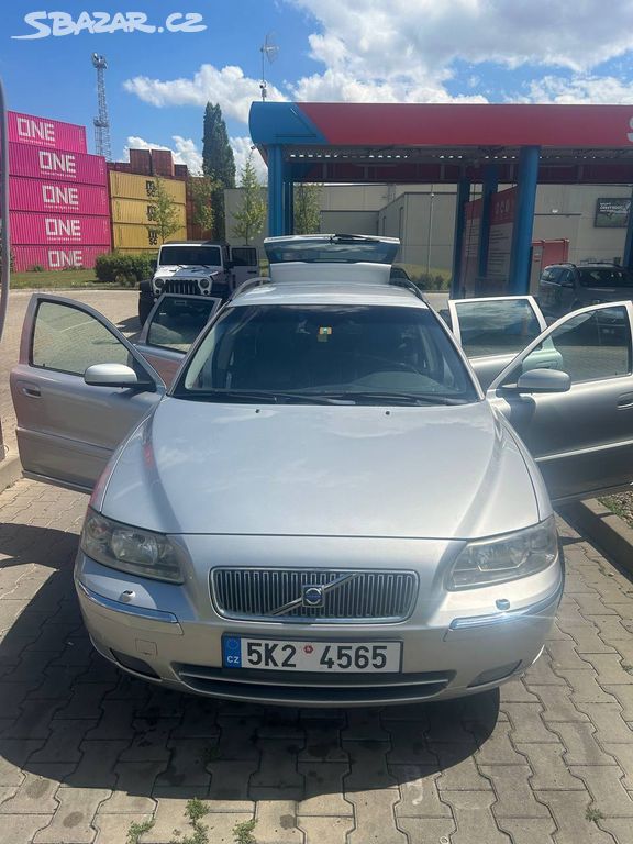 Volvo V70 2005 2.4 D5 automat