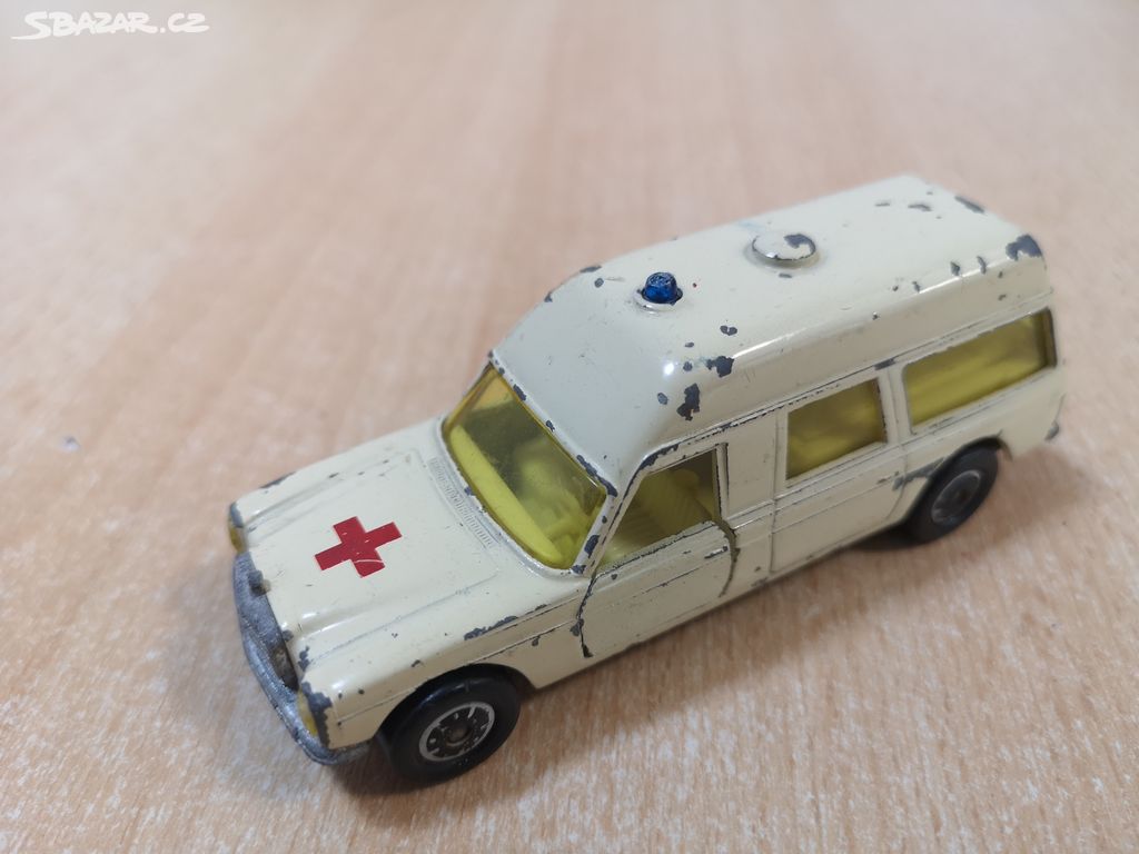 SIKU V306 BINZ EUROP 1200L KRANKENWAGEN AMBULANCE