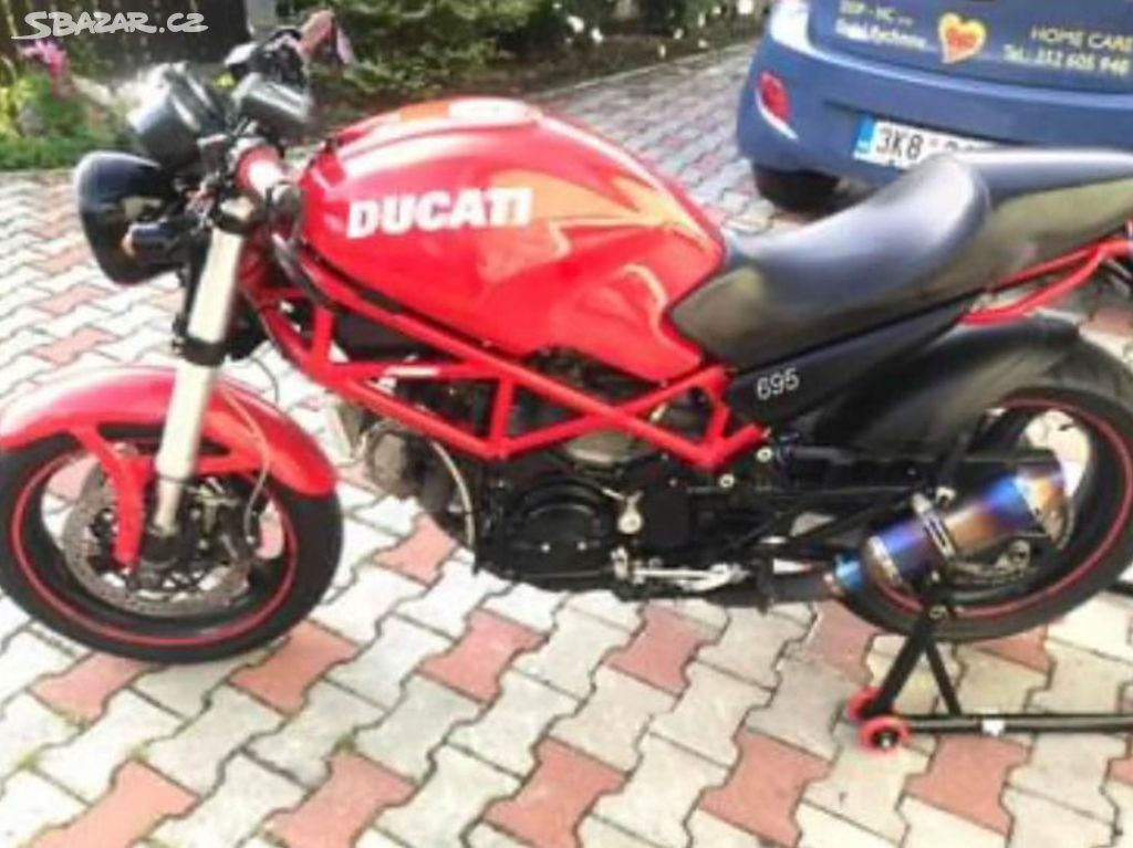 Ducati monster 695