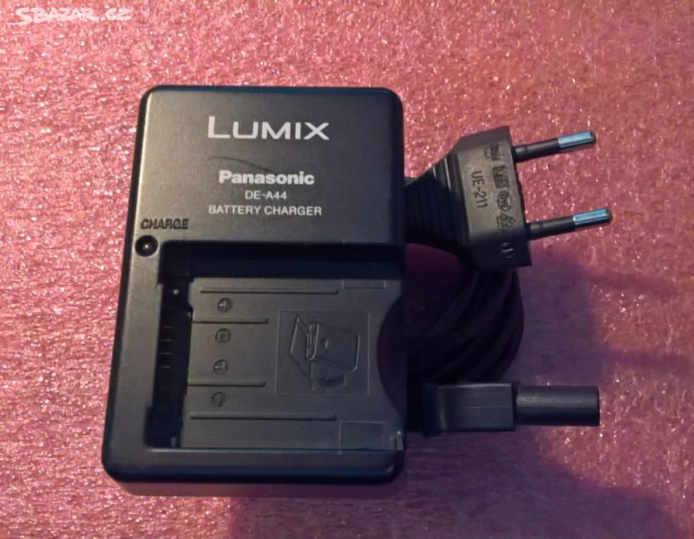 Panasonic Lumix DE-A44 originální nabíječka