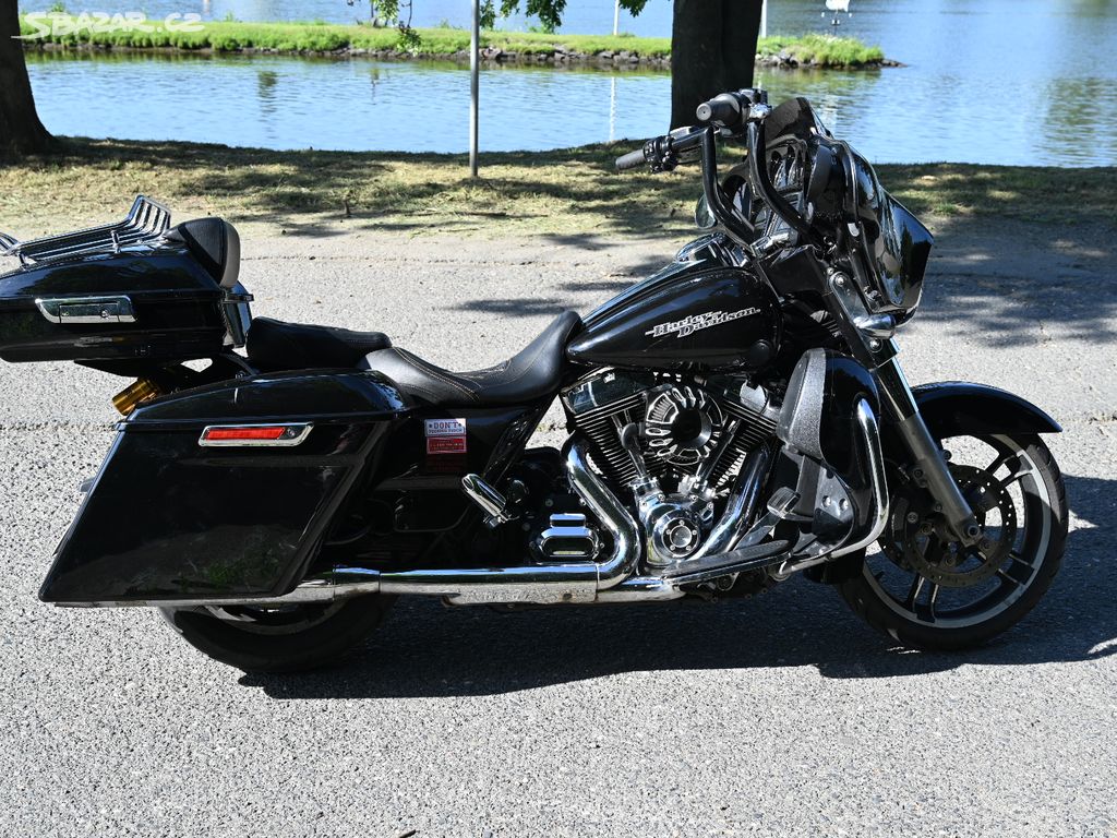 Harley Davidson FLHX 2014