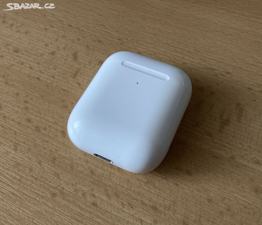 Nefunkční Apple AirPods 2 A2032