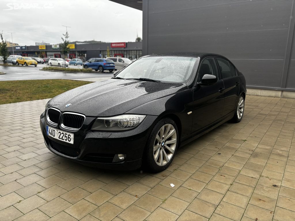 BMW 320D 135kW, RV 2010, Manual,M packet, Nová STK