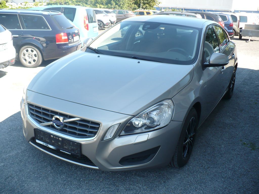 Volvo S60 2.0 D3 5V Xenon