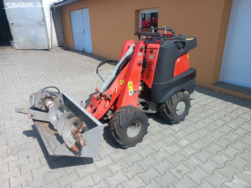 Kloubový mini nakladač nosič nářadí Ditch-Witch