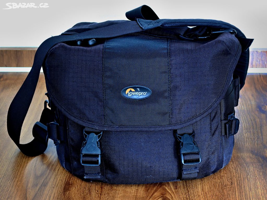 Fotobrašna Lowepro Stealth Reporter 300 AW