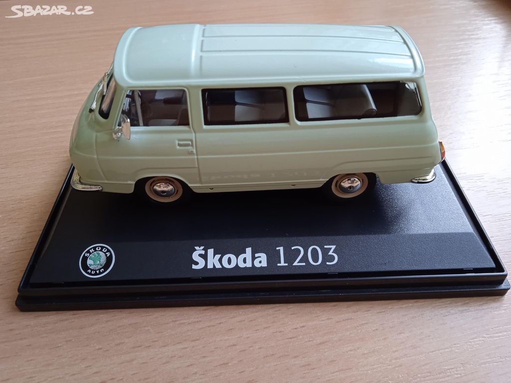 Škoda 1203 1:43 světle zelená vzácná 1.edice