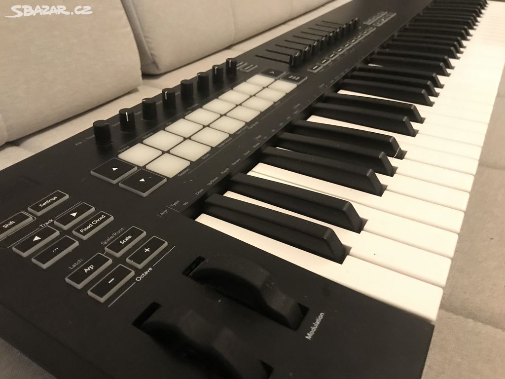 MIDI pro skládaní na PC - Novation Launchkey61 MK3