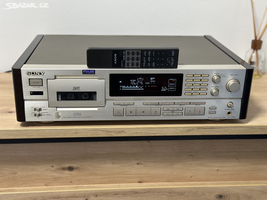 SONY DTC-57ES S DÁLKOU DAT TAPE DECK ESPRIT !!