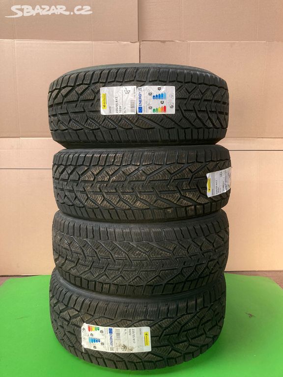 Nové zimní pneu 235/55 r17 103V Kormoran č.296