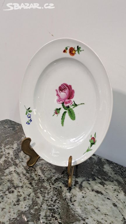 Starožitný porcelánový talíř Míšeň 8128