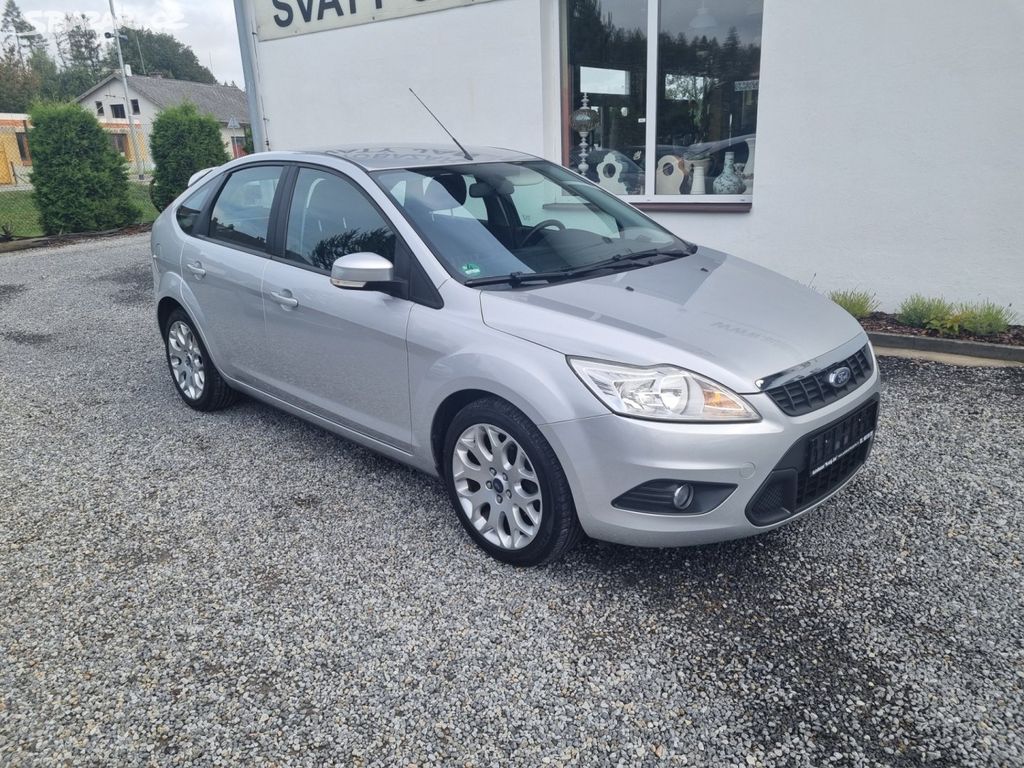 Ford Focus, 1.6 i 16V 74kw Top stav