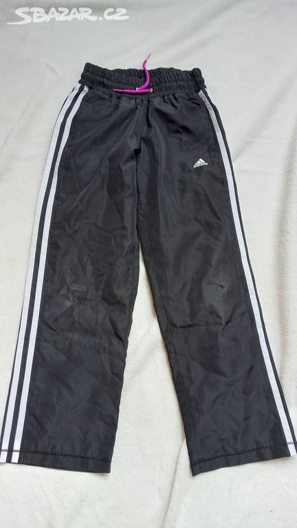 Šusťáky - kalhoty zn. Adidas vel. 122 - 128