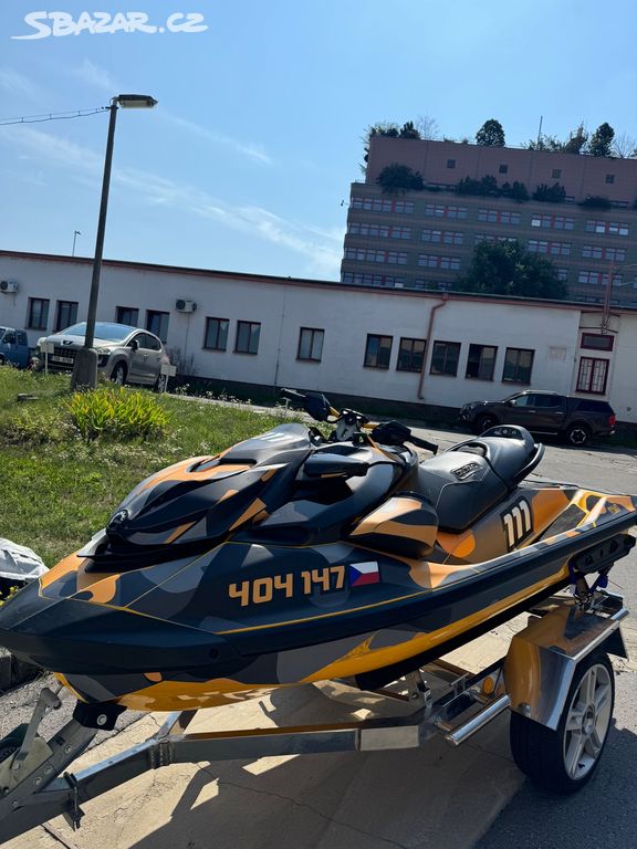 Vodní skútr Sea-Doo RXT-X 300