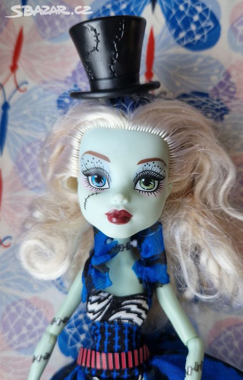 Panenka Monster High č.30 Frankie Stein