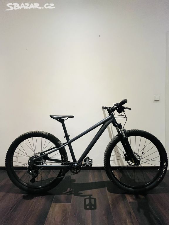 Specialized Rockhopper comp 27,5 vel. rámu S