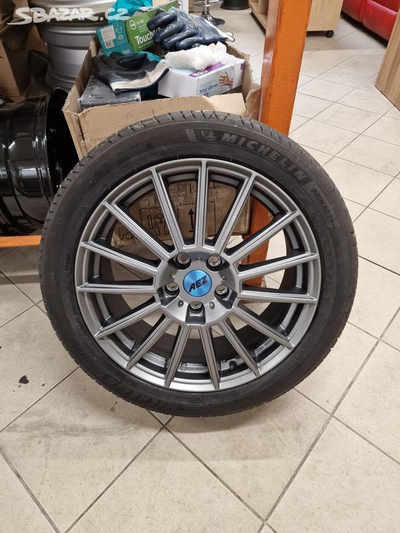 Alu kola zim sada AEZ5x112 18"Superb3,VW Passat B8