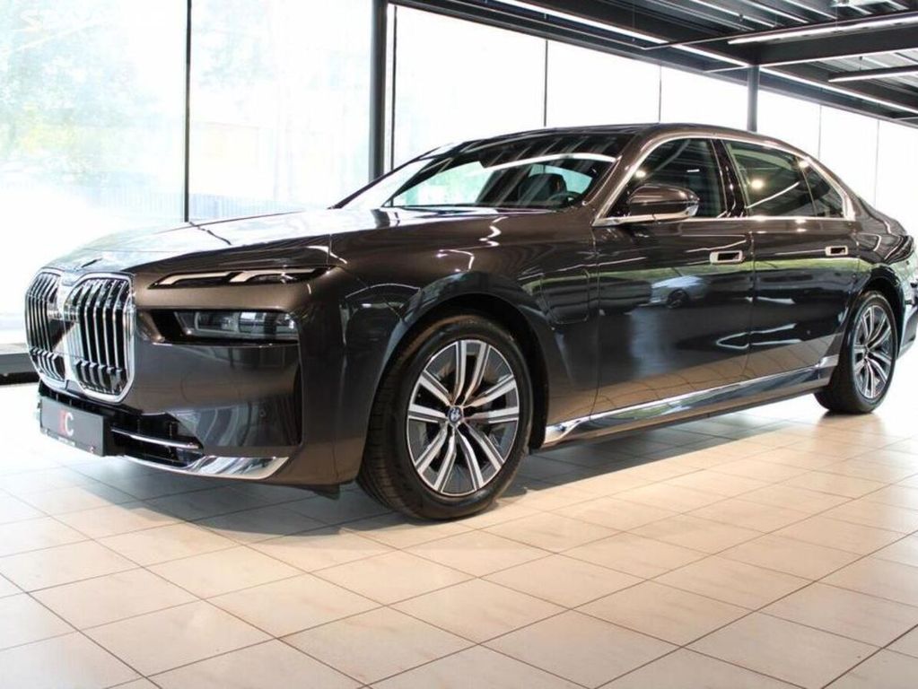 BMW Řada 7 750e xDrive hybridní automatická