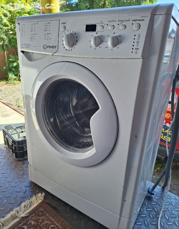 Automatická pračka INDESIT 5 kg