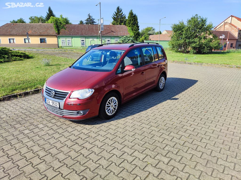 VW TOURAN 1.9 TDI 77kW 6MT, TAŽNÝ, nová STK !