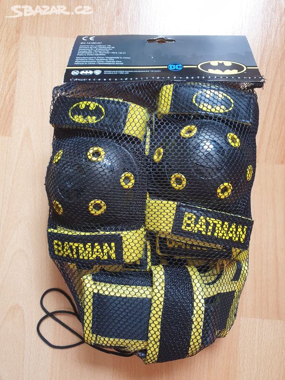 Set chráničů s Batmanem vel. XS SPORTISIMO