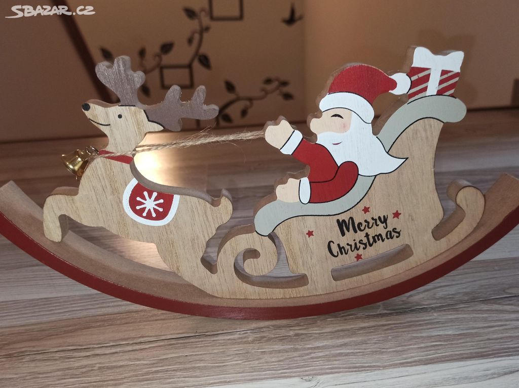 Dřevěný Santa Claus na saních