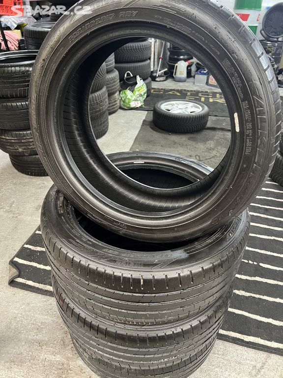 Letni sada pneu Falken 205/50 R17 7,5 mm