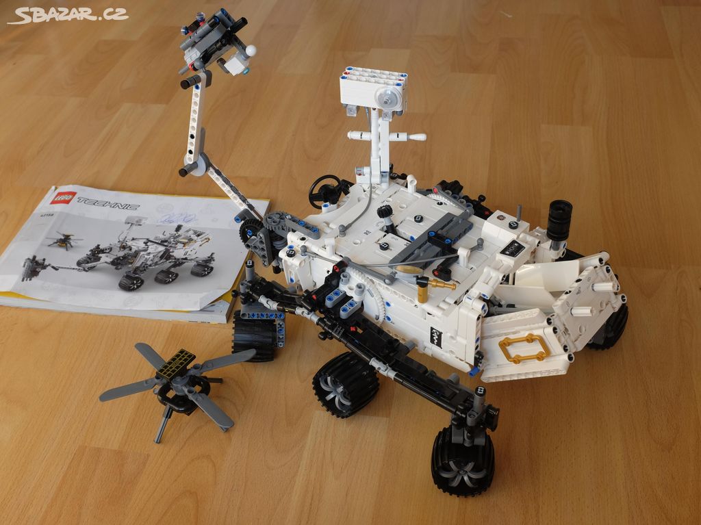 LEGO 42158 Technic NASA Mars Rover Perseverance