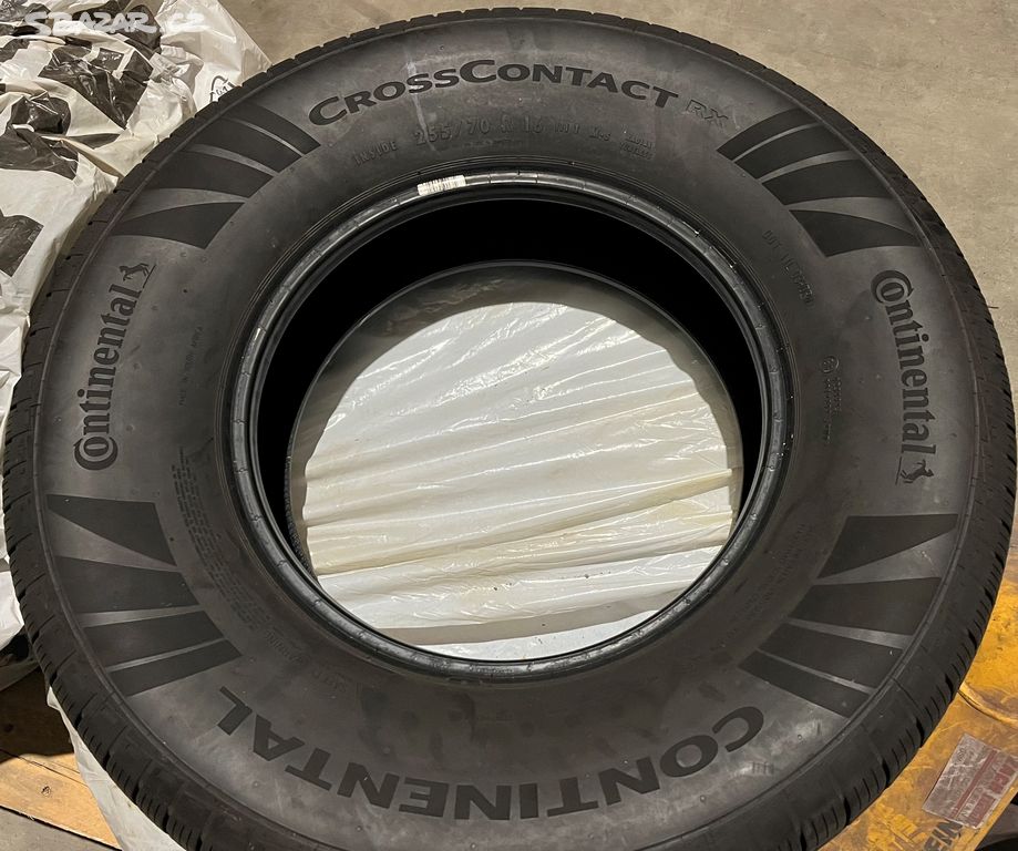 Continental CrossContact RX 255/70 R16 111 T letní