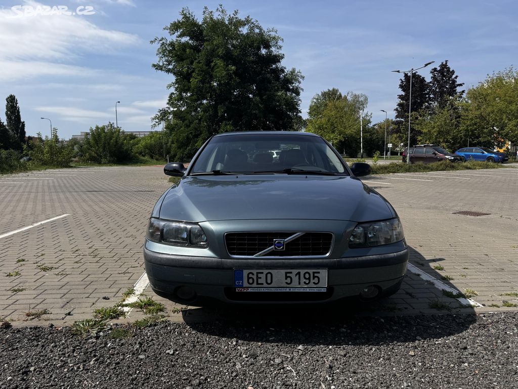 VOLVO S60 2002